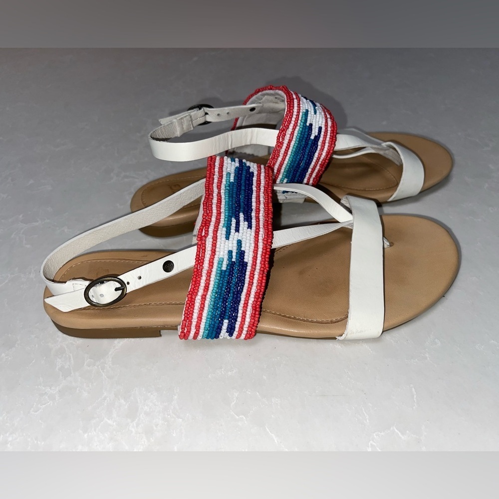 UGG Verona Serape Beaded Sandals EUC - Picture 4 of 8